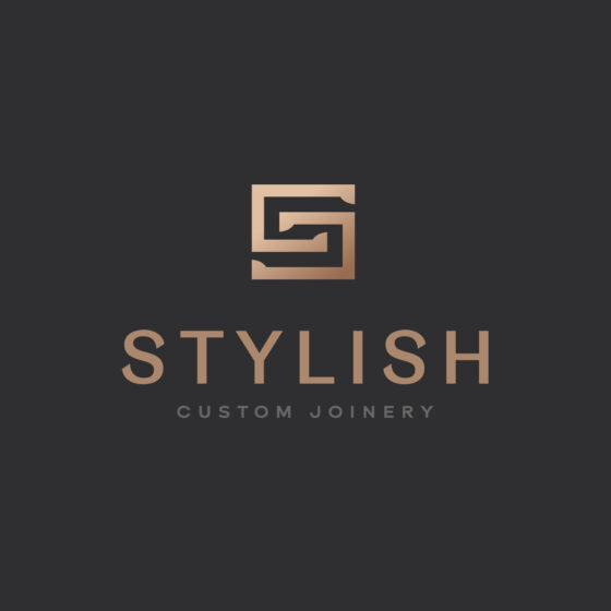 Logo with a sleek look featuring the s letter on a black background